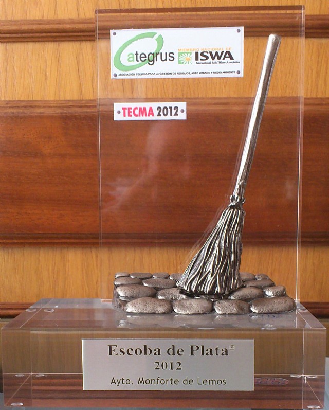 escoba de plata